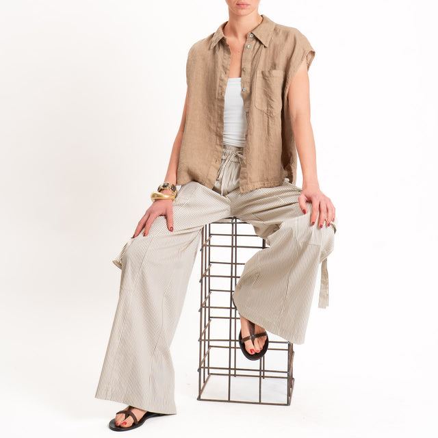 Tensione in-Camicia smanicata 100% lino - cammello