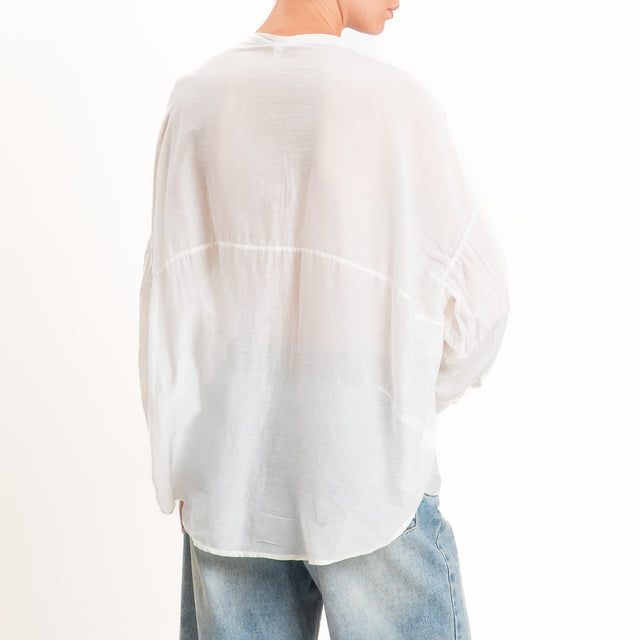 Tensione in-Camicia mussola con ricami dorati - bianco