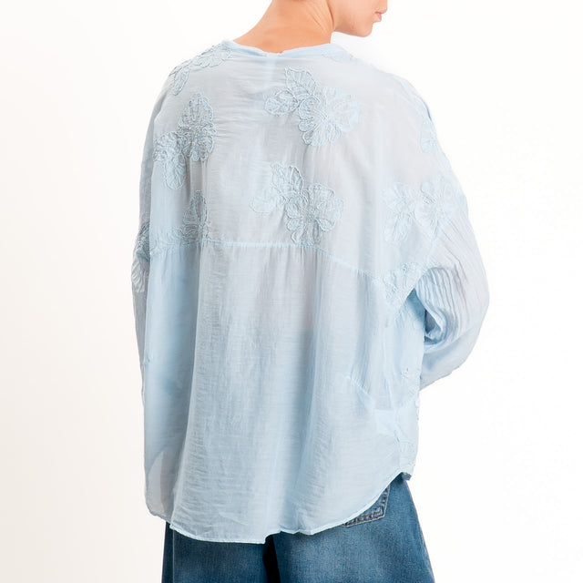 Tensione in-Camicia mussola con ricami - cielo