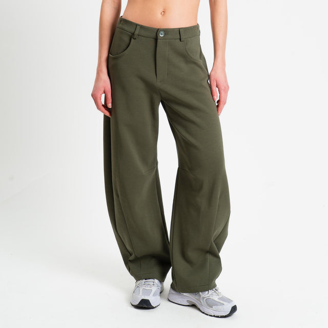 Tensione in-Pantalone barrel felpa light tessuto elasticizzato - militare