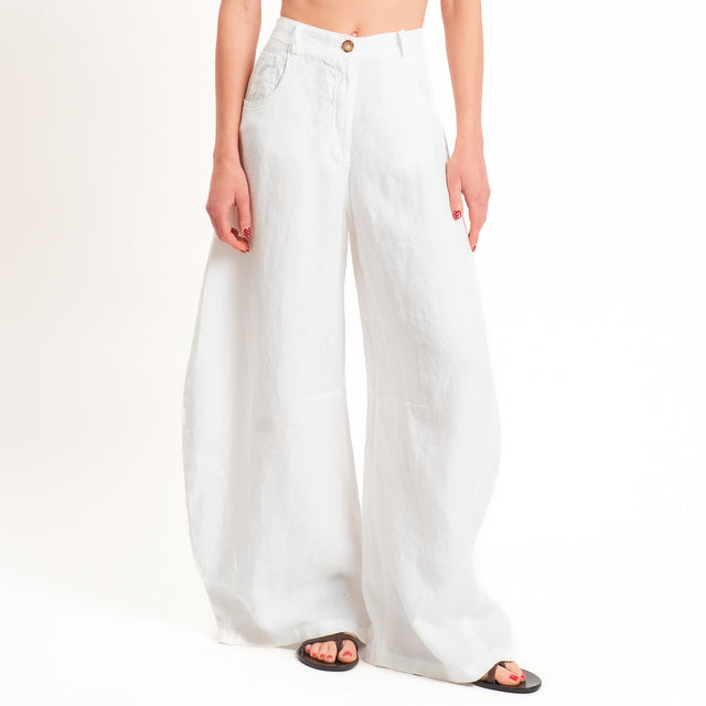 Tensione in-Pantalone LOUVRE barrel fit 100% lino - panna