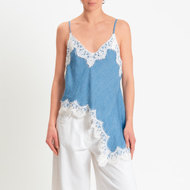 Tensione in-Top chambray asimmetrico con pizzo - denim