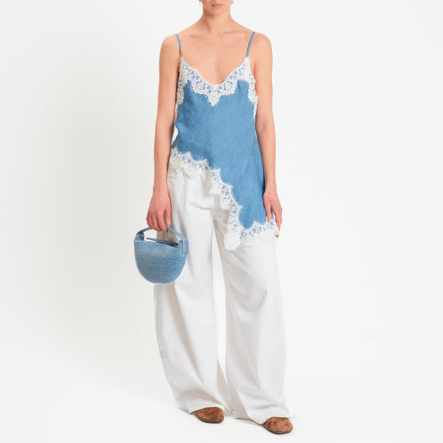 Tensione in-Top chambray asimmetrico con pizzo - denim
