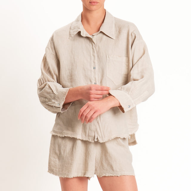 Tensione in-Completo 100% lino camicia+shorts - sabbia