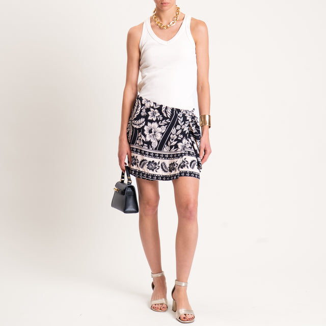 Tensione in-Shorts portafoglio fantasia floreale - nero/burro