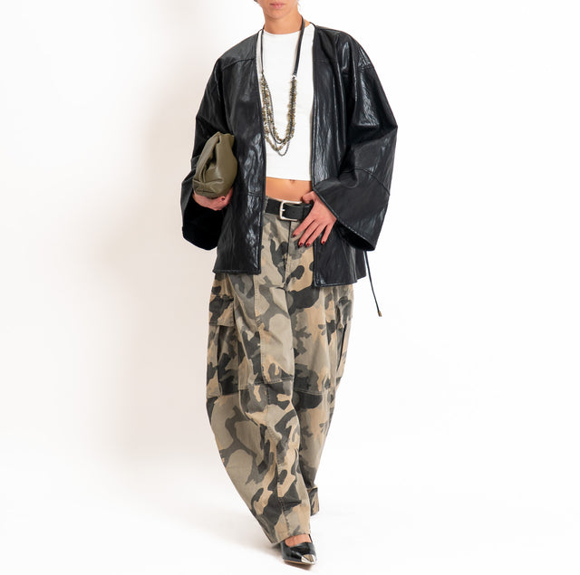 Tensione in-Pantalone barrel cargo camouflage - militare/nero/beige
