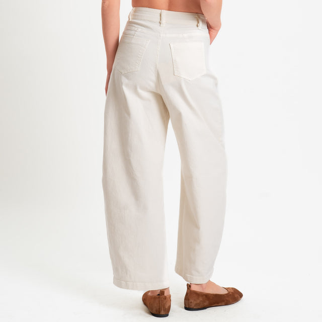 Tensione in-Jeans balloon in drill elasticizzato - burro