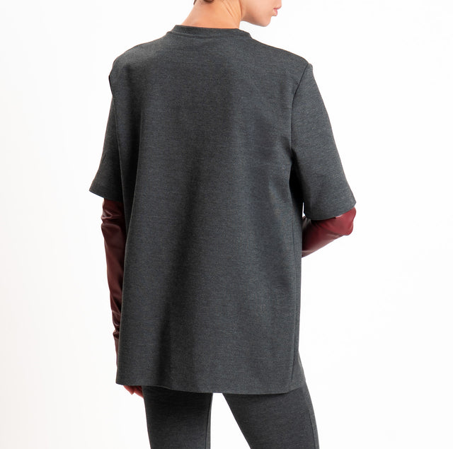 Tensione in-Blusa punto milano con manicotti - antracite/bordeaux