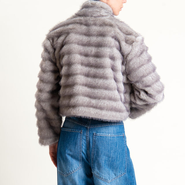 Tensione in-Giacca ecopelliccia con spilla - grigio