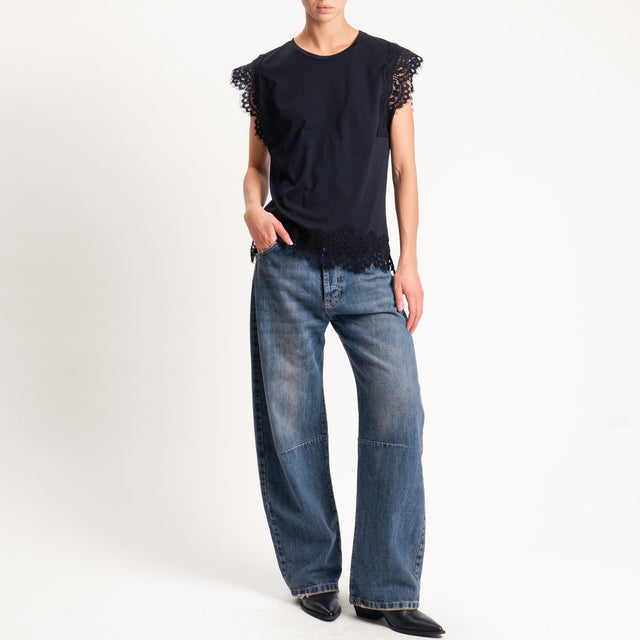 Tensione in-T-shirt smanicata con pizzo - nero