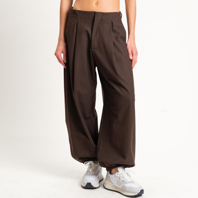 Tensione in- Pantalone baloon gessato con pinces - moro