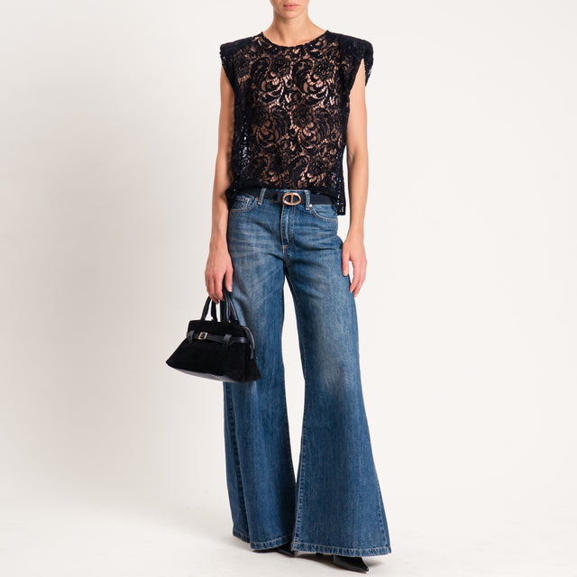 Tensione in-Blusa smanicata in pizzo con spalline - nero