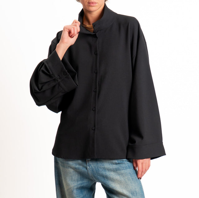 Tensione in-Camicia over tessuto elasticizzato - nero
