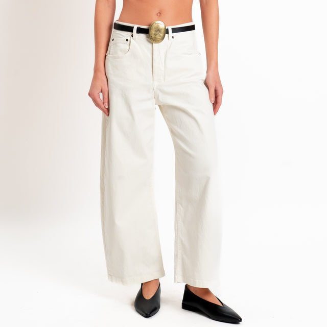 Tensione in-Pantalone cropped con cintura - burro