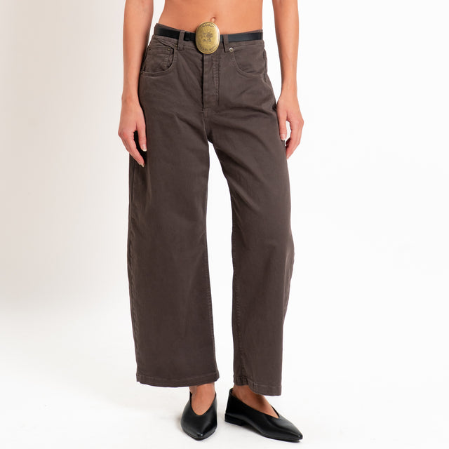 Tensione in-Pantalone cropped con cintura - moro