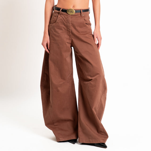 Tensione in-Pantalone barrel con cintura - cappuccino