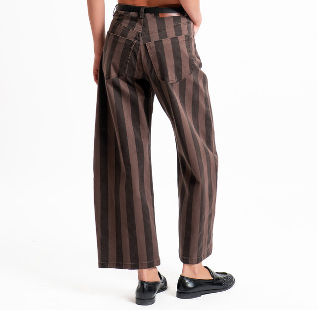 Tensione in-Pantalone righe con cintura - choco/moro