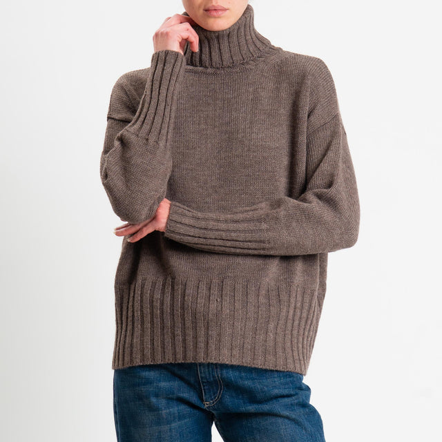 Tensione in-Maglia scatola collo alto misto alpaca - tortora