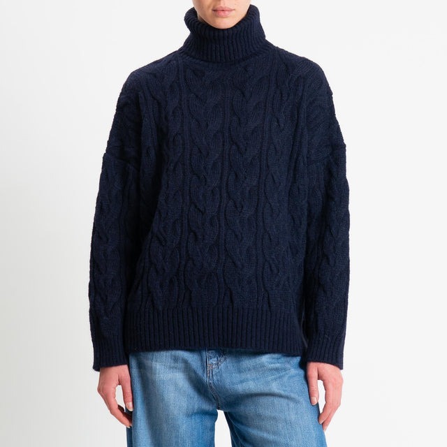 Tensione in-Maglia trecce collo alto misto alpaca - blu navy