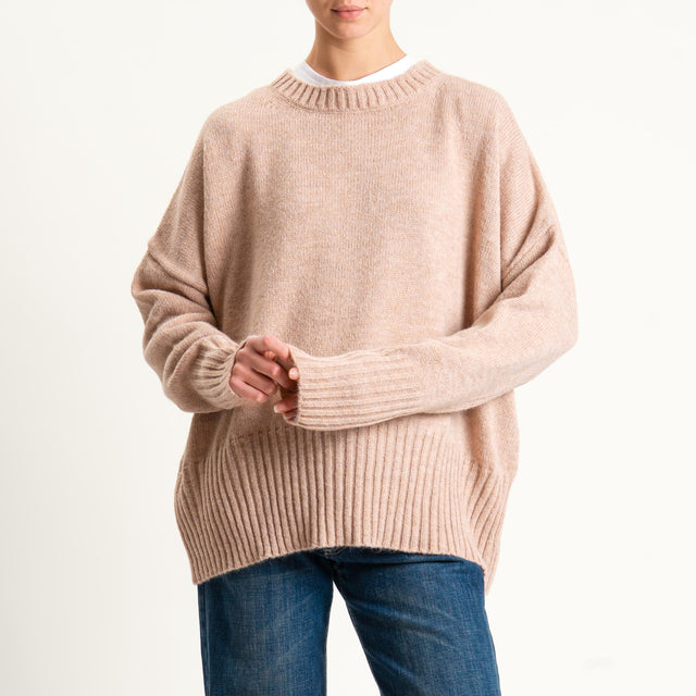 Tensione in-Maglia girocollo misto lana - camel