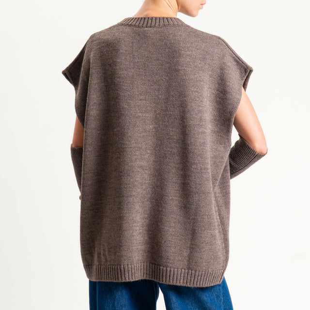 Tensione in-Maglia smanicata misto alpaca con manicotti - brown