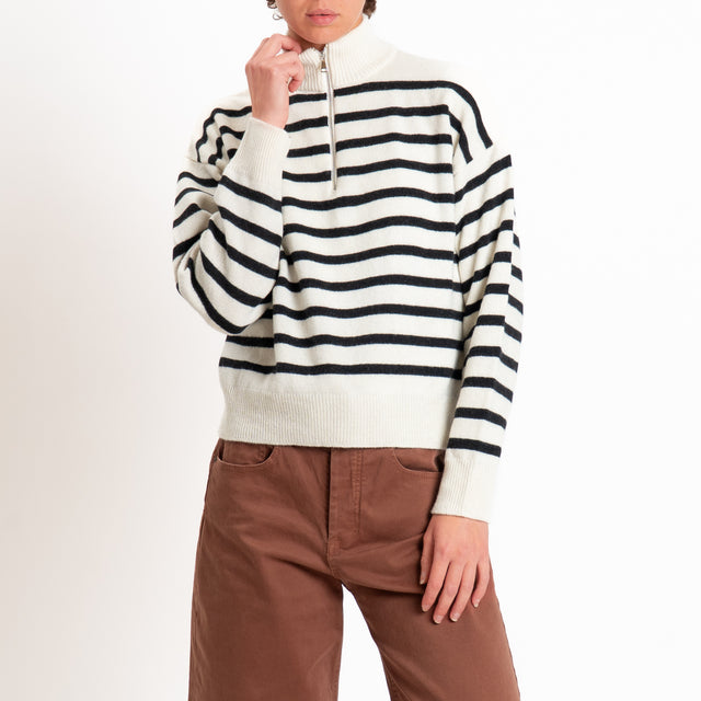 Tensione in-Maglia righe misto lana - panna/nero