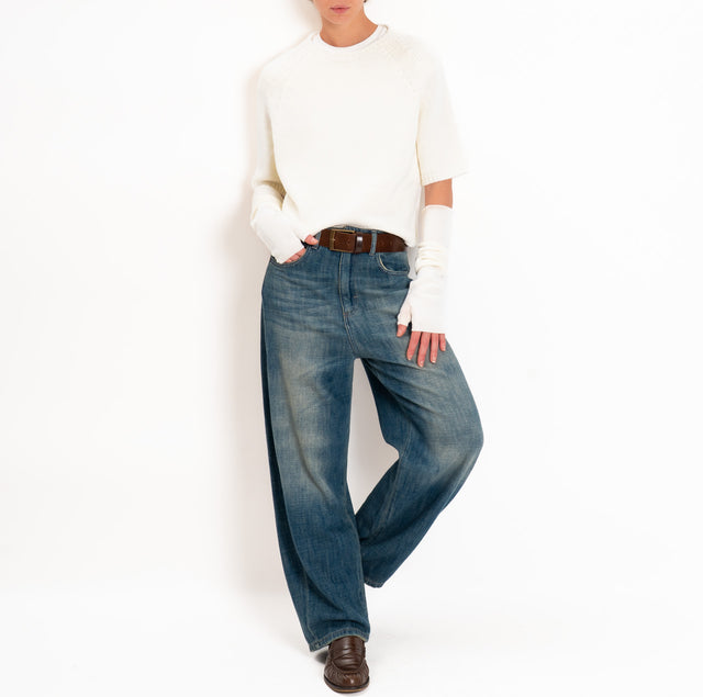 Tensione in-Maglia 100%LANA crop con manicotti - latte