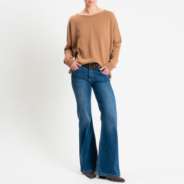 Tensione in-Maglia 100% LANA riga centrale spacchi laterali - camel