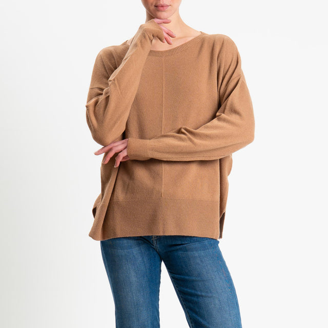 Tensione in-Maglia 100% LANA riga centrale spacchi laterali - camel