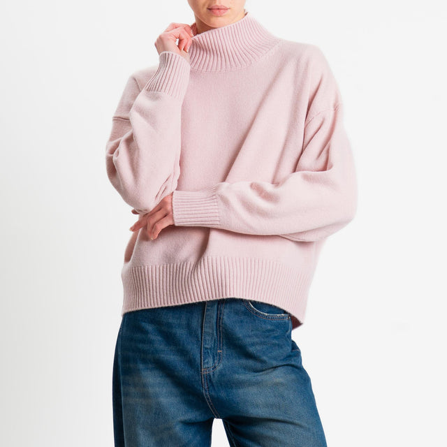 Tensione in-Maglia collo alto 100 % LANA - rosa