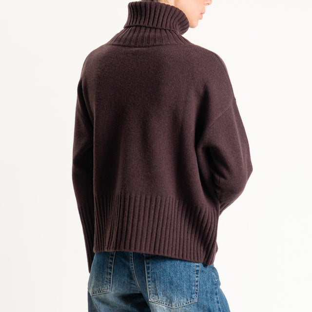 Tensione in-Maglia collo alto 100 % lana - moro