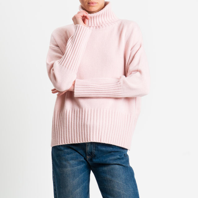 Tensione in-Maglia collo alto 100 % lana - rosa