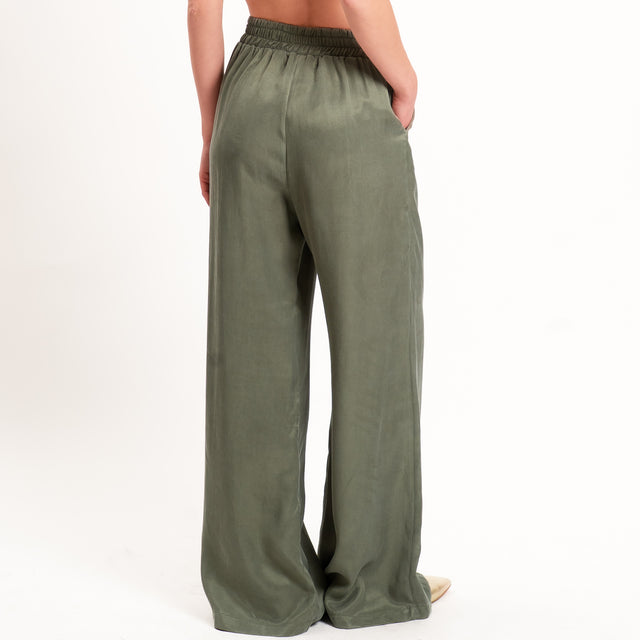 Tensione in-Completo top + pantalone tessuto cupro - militare