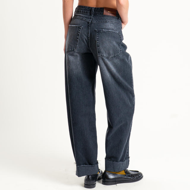 Tensione in-Jeans ZORA barrel taglio vivo - denim nero