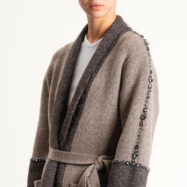 Vicolo-Cappotto in maglia con applicazioni - tortora/moro