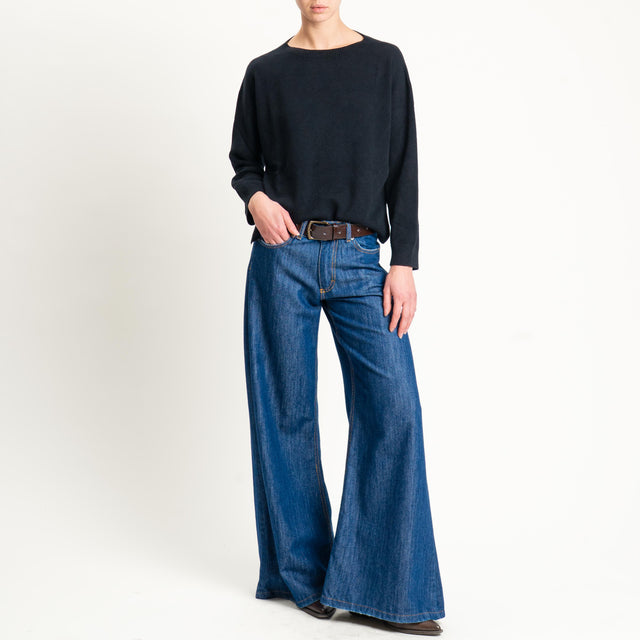 Vicolo-Maglia girocollo boxy spacchi laterali - nero