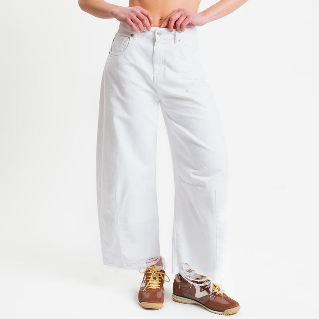 Vicolo- Jeans CECILE barrel fit con rotture - off white