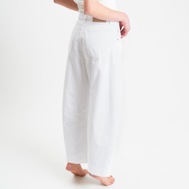 Vicolo- Jeans CECILE barrel fit con rotture - off white