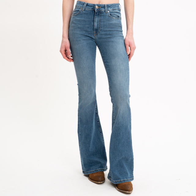 Vaqueros Vicolo-Jeans GISELE corte acampanado - denim