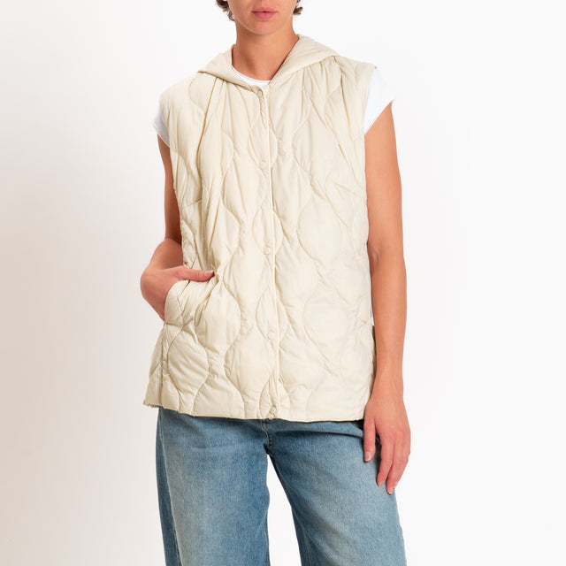 Vicolo-Gilet trapuntato con cappuccio 100 grammi - gesso