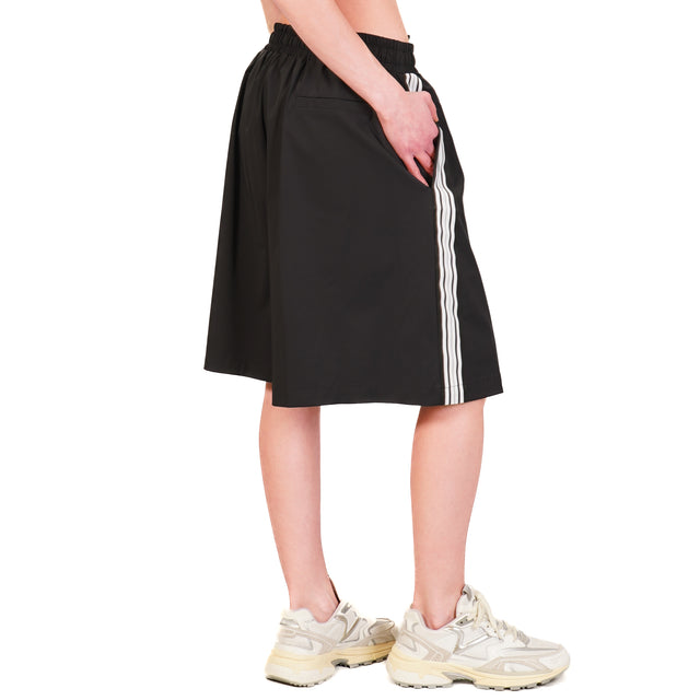 Bermudas Vicolo con cordón lateral - negro/blanco