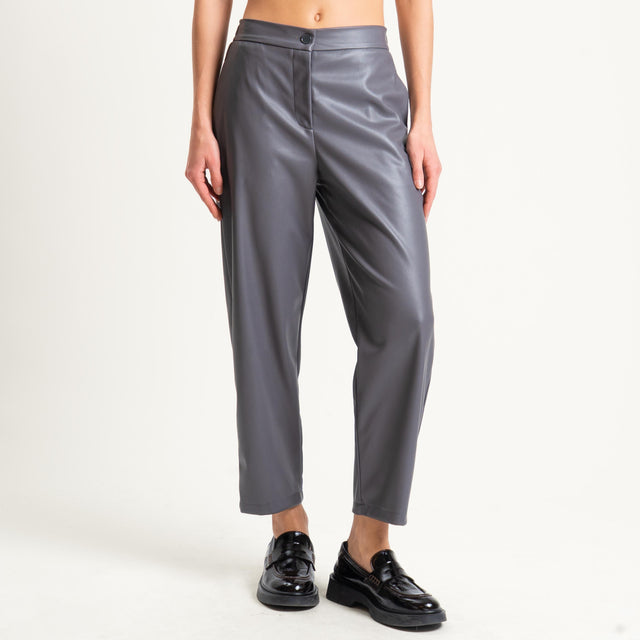 Vicolo-Pantalone carrot similpelle elastico dietro - piombo