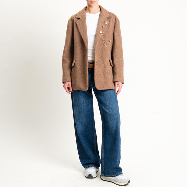 Vicolo-Giacca cappotto oversize con spille - camel