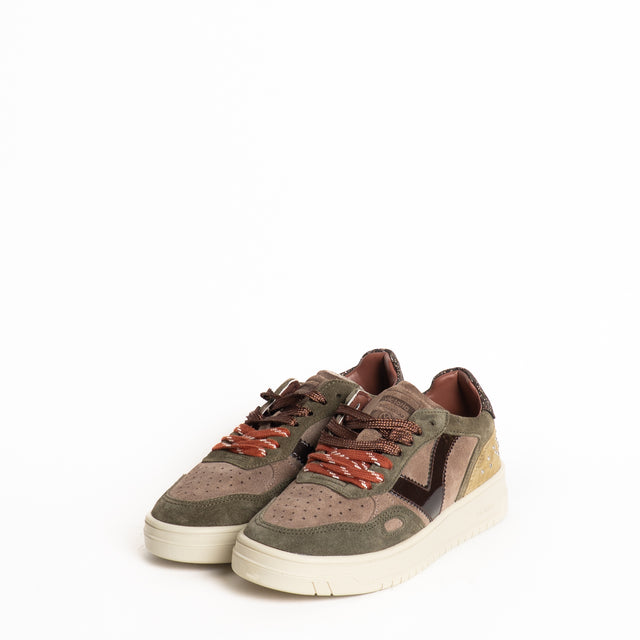 Victoria-Sneakers con borchie doppio laccio - kaki/caffe