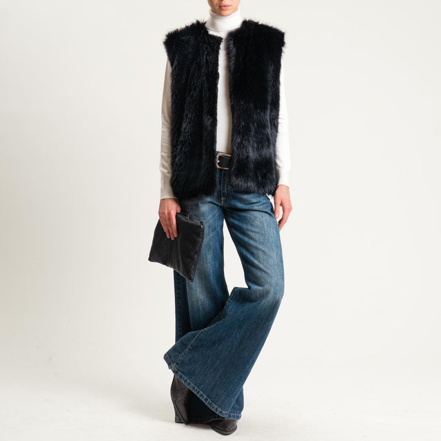 Tensione in-Gilet ecopelliccia fantasia rombo - camel/nero