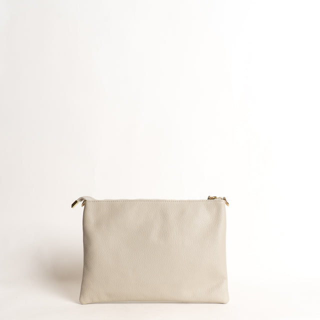 W by Whitemood- Pochette grande con borchie - sand