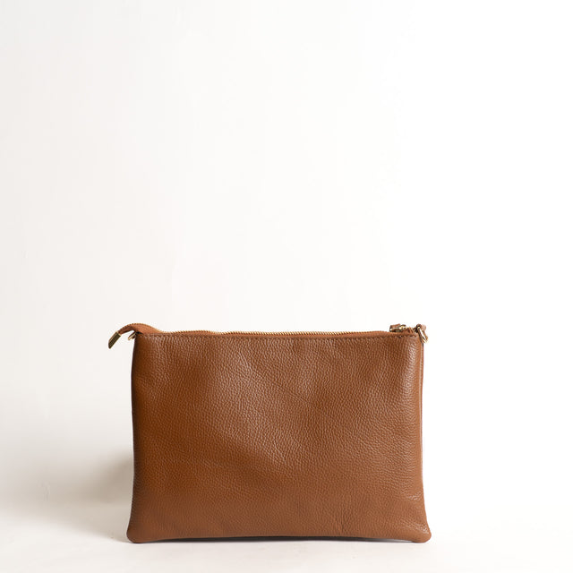 W by Whitemood- Pochette grande con borchie - cuoio