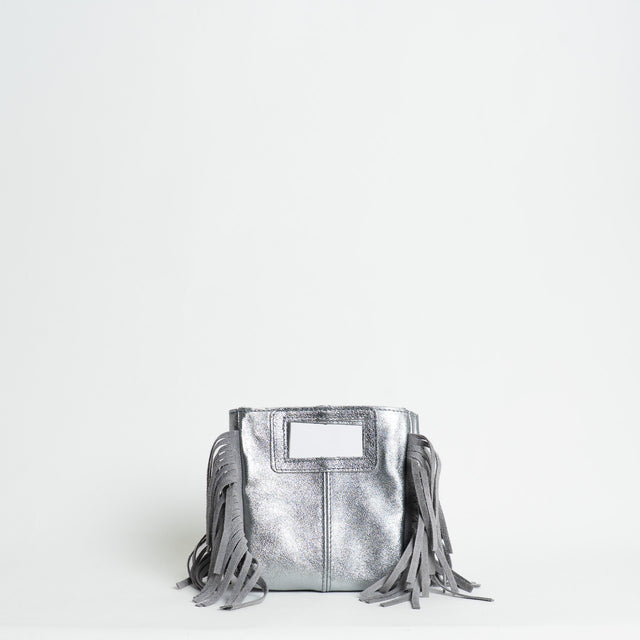 W by Whitemood-Mini borsa a mano con frange laterali - silver