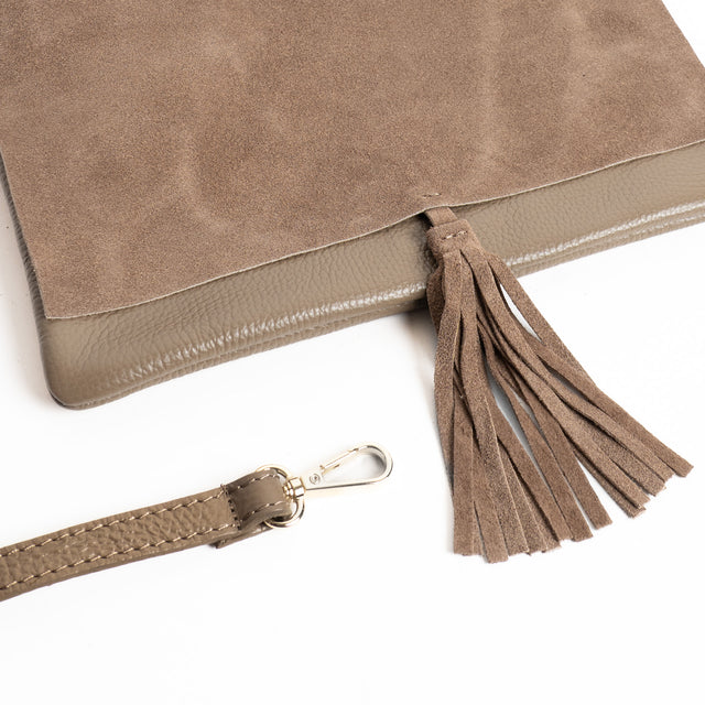 W by Whitemood-Pochette doppio tessuto con nappina - taupe