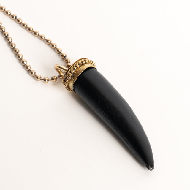 W by Whitemood-Collana catena con corno opaco - gold/nero